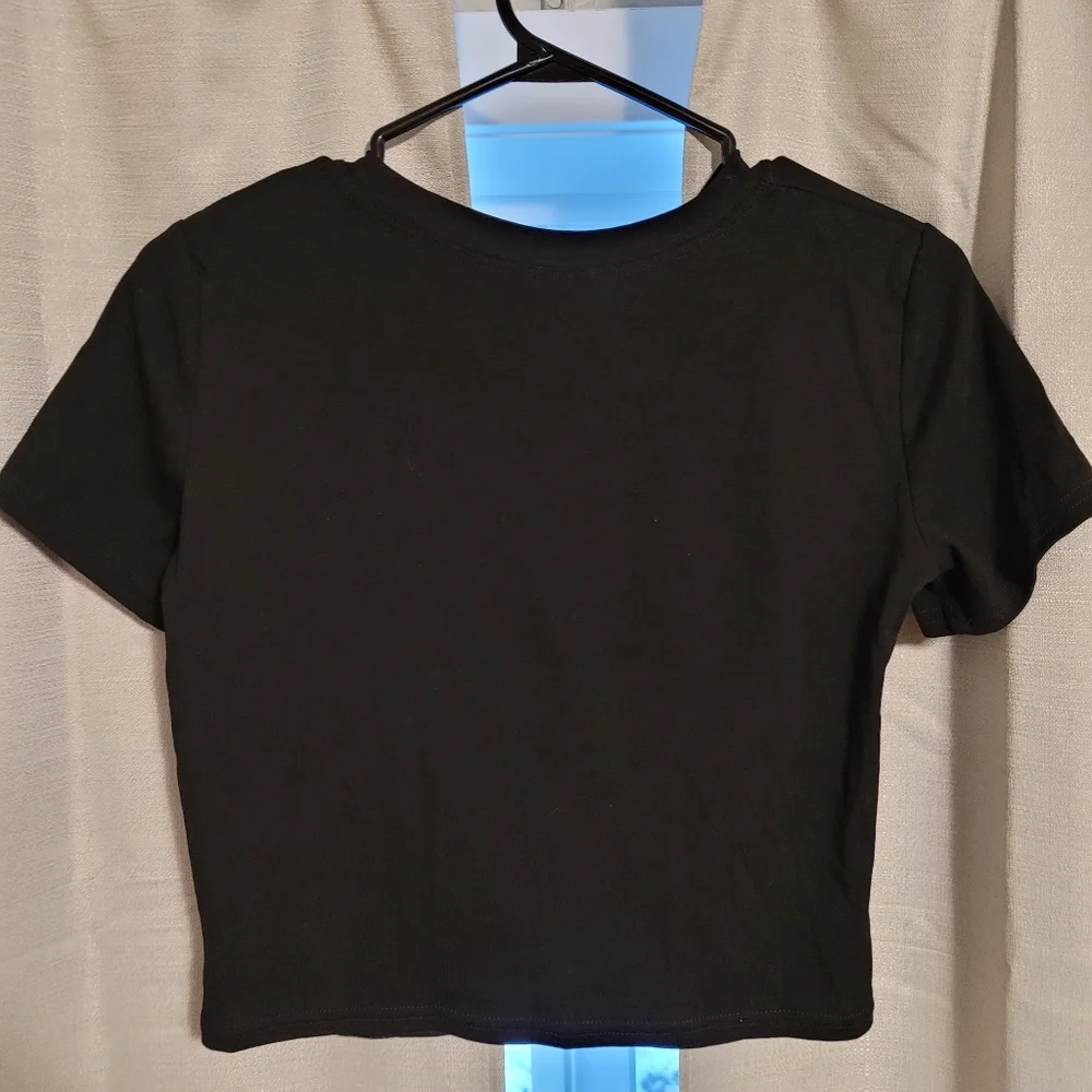 2 Shein crop tops - Picture 2 of 11